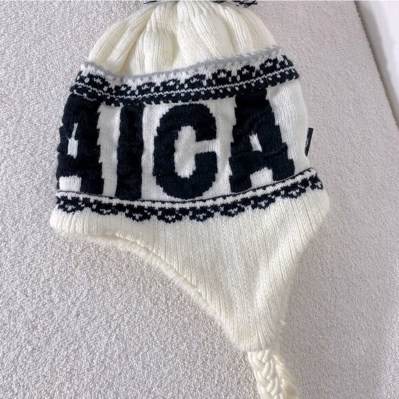 5/$25 Robin Ruth Jamaica White Black Knit Fleece Lined Hat W Ear Flaps & Pom Pom - Picture 2 of 15